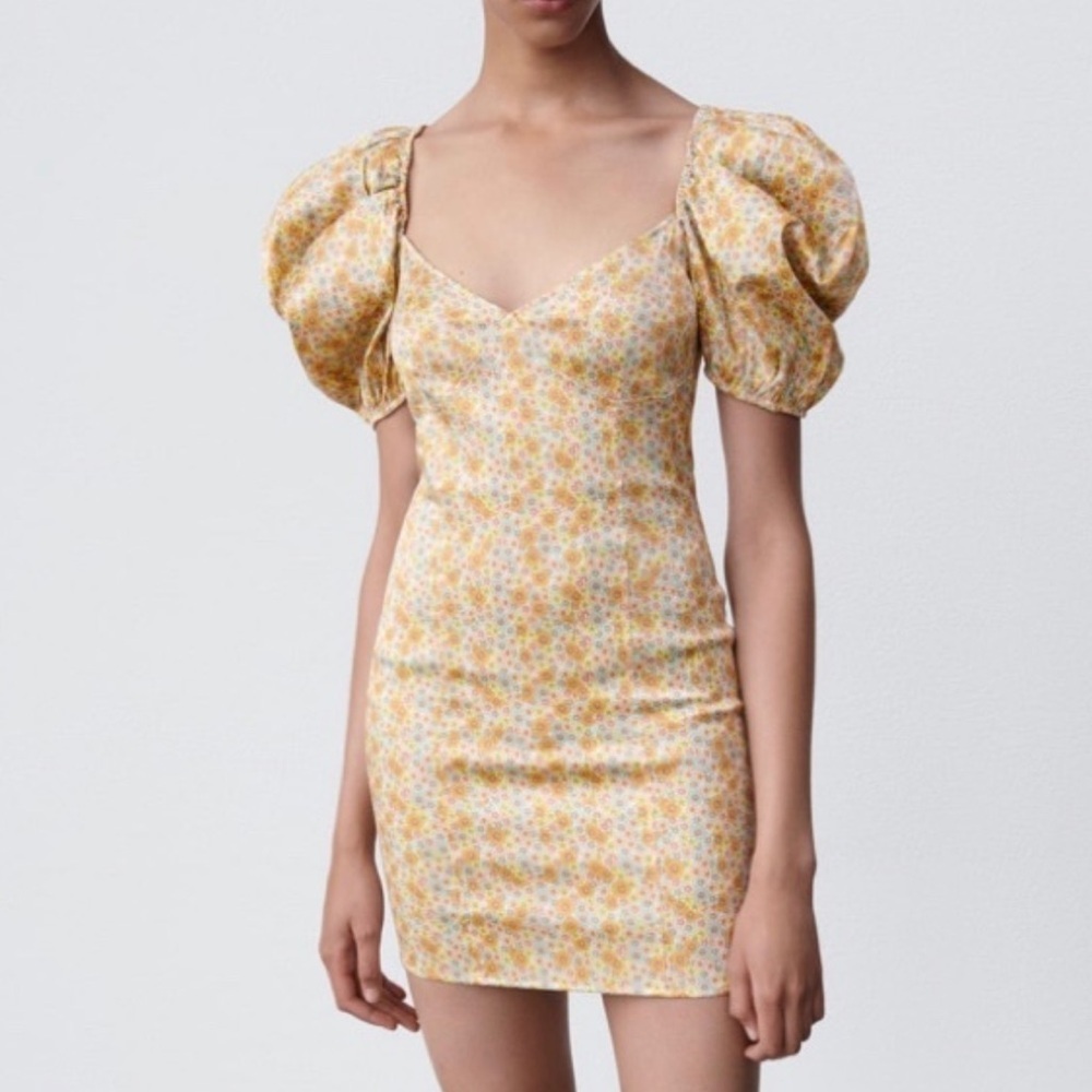 Zara Puff Sleeves Floral Mini Dress Size S